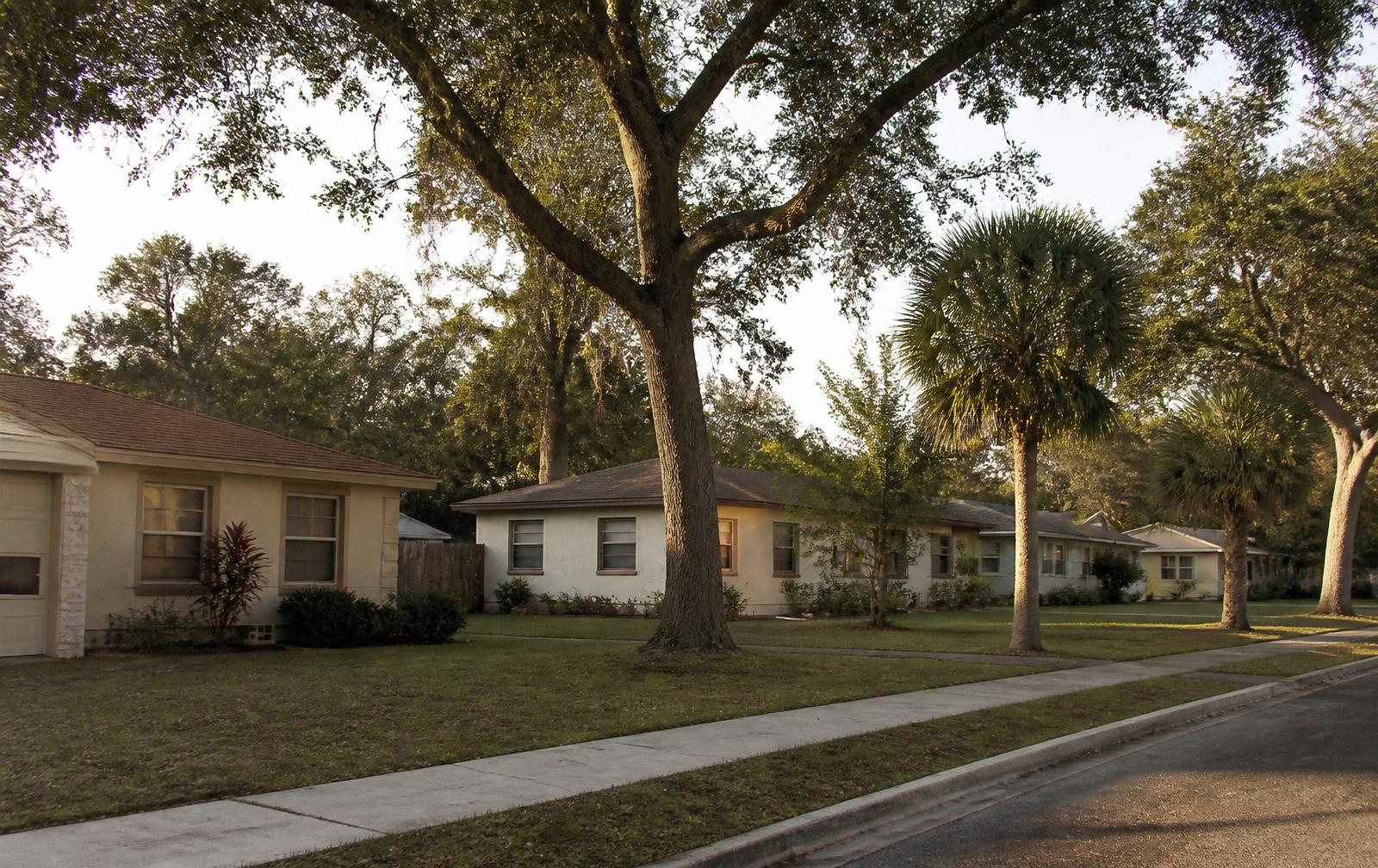 Quiet Florida residential street where we buy homes